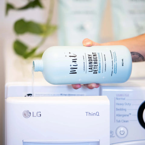 MINT Laundry Detergent 952 ml Bottle